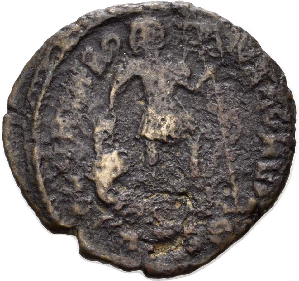 Valentinian I, copper-alloy ae3, collection photograph Konstanz-ID20, reverse