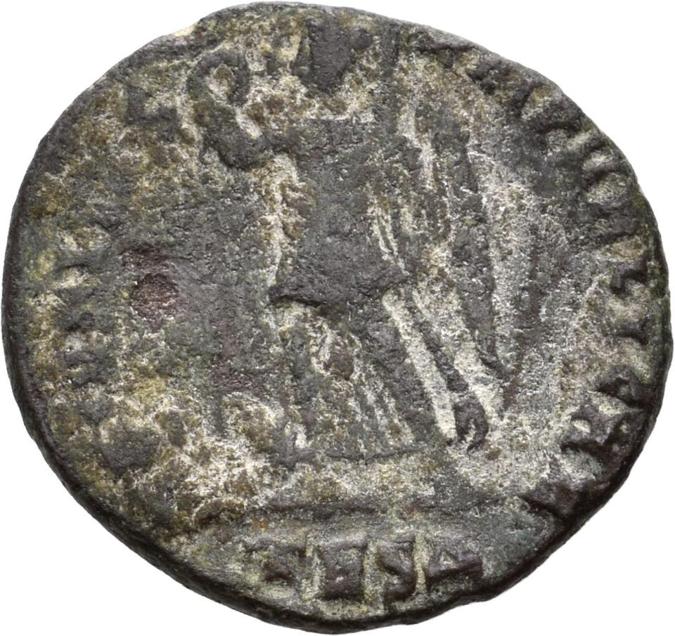 Valentinian I, copper-alloy ae3, collection photograph Konstanz-ID42, reverse