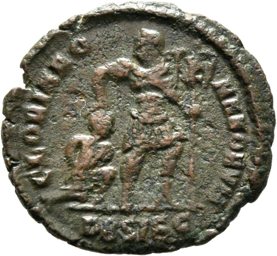 Valentinian I, copper-alloy ae3, collection photograph Mainz-ID964, reverse