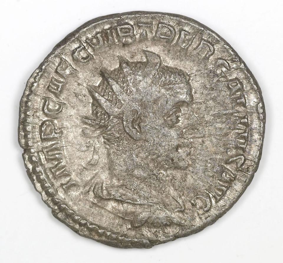 Trebonianus Gallus, silver antoninianus, collection photograph IATH-1991.17.42, obverse