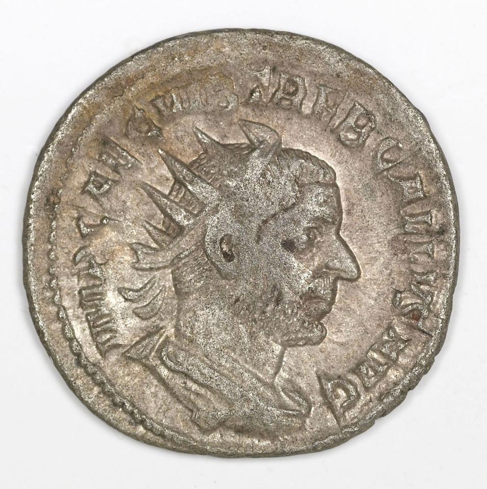 Trebonianus Gallus, silver antoninianus, collection photograph IATH-1991.17.40, obverse