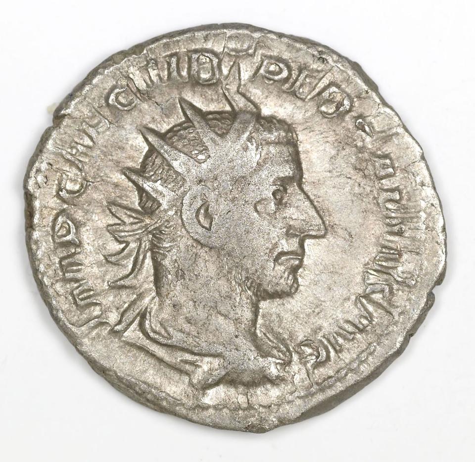 Trebonianus Gallus, silver antoninianus, collection photograph IATH-1991.17.41, obverse