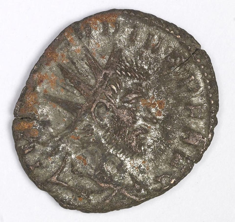 Claudius II Gothicus, silver antoninianus, collection photograph IATH-1991.17.195, obverse