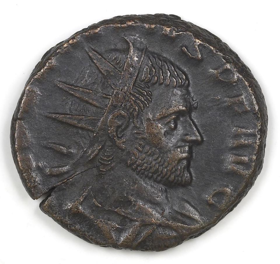 Claudius II Gothicus, silver antoninianus, collection photograph IATH-1987.46.49, obverse