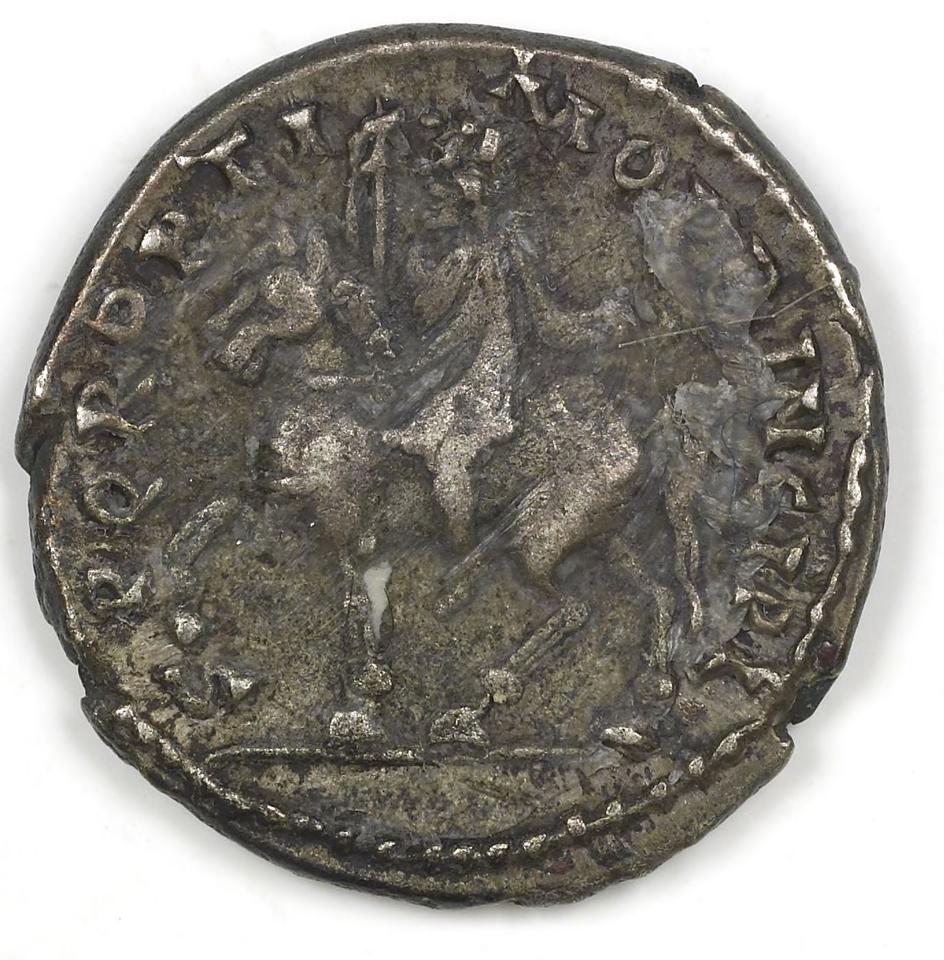 Septimius Severus, Silver denarius, collection photograph IATH-1989.19.15, reverse