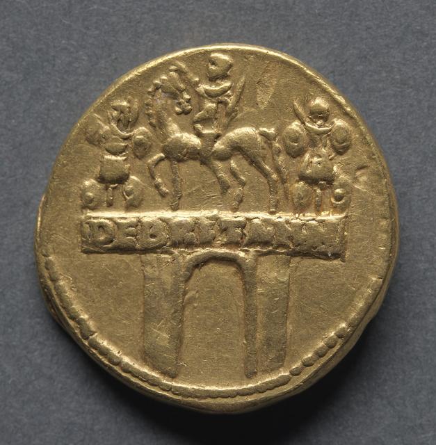 Claudius I Gold Aureus: The De Britannis Triumphal Arch Series, reverse