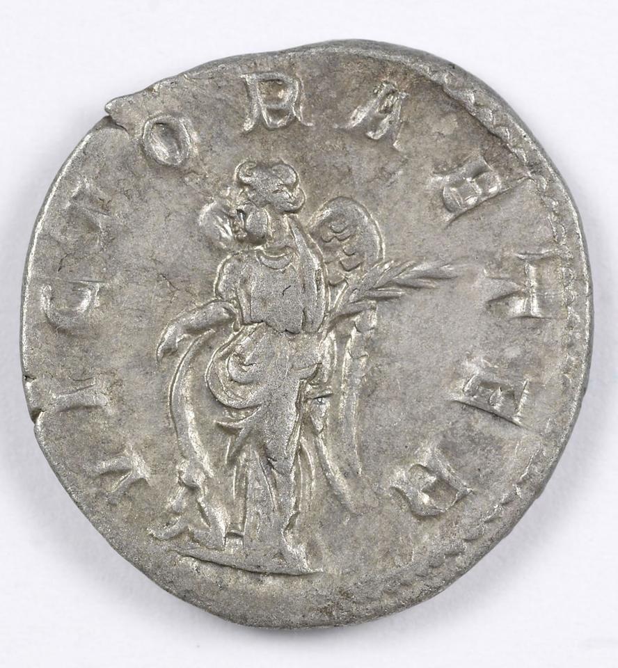 Gordian III, silver antoninianus, collection photograph IATH-1991.17.25, reverse