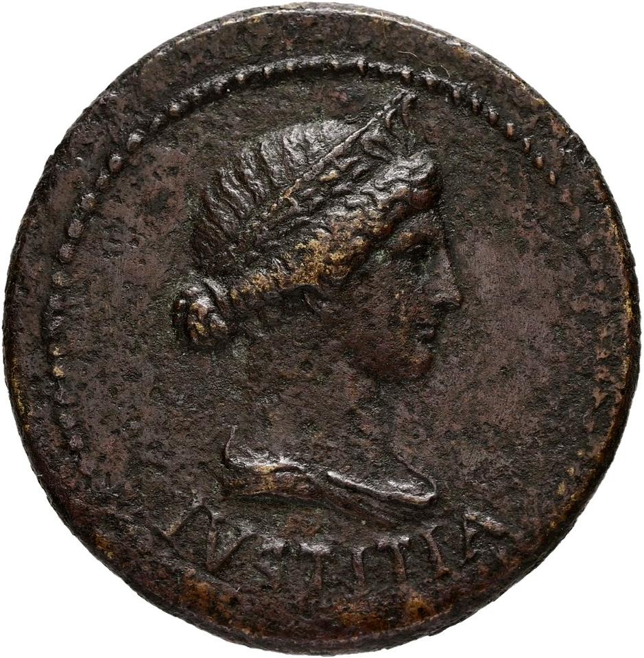 Tiberius, copper-alloy dupondius, collection photograph Hamburg-ID374, obverse