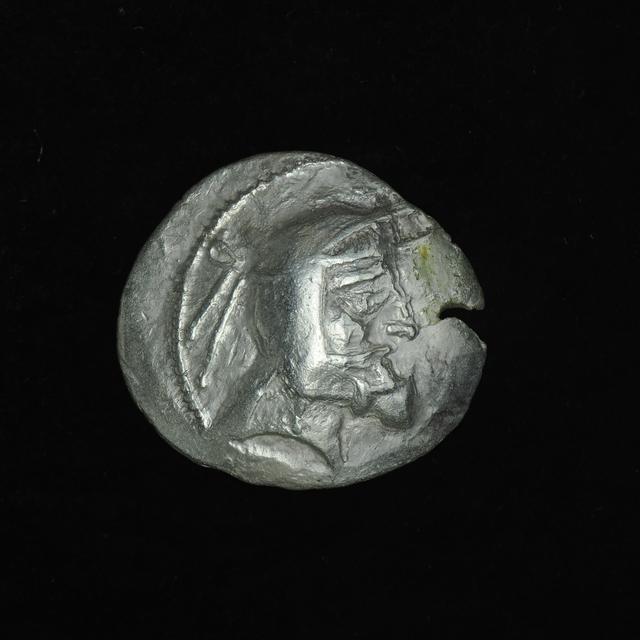 Silver Drachm of Autophradates I of Persis, obverse