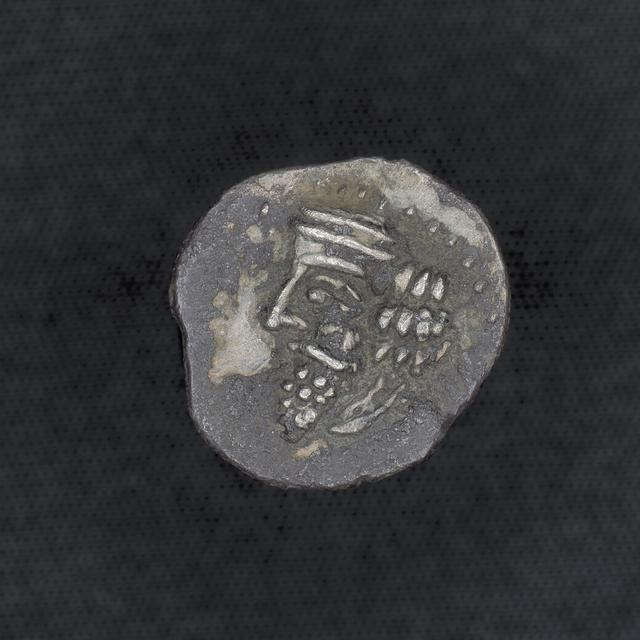 Persis, Pakor II: Silver Obol Series, reverse