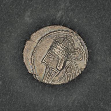 Osroes II Silver Drachm: Typology, Epigraphy, and Numismatic History, obverse
