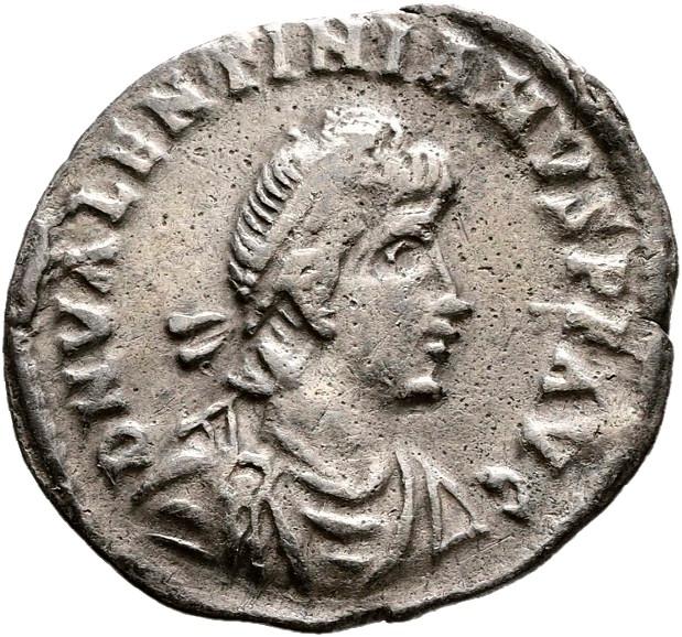 Gratian, silver siliqua, collection photograph Hamburg-ID2090, obverse
