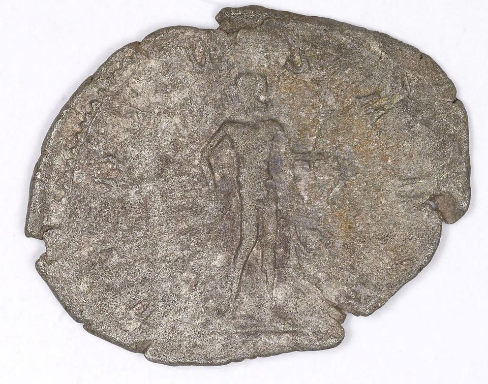 Postumus, silver antoninianus, collection photograph IATH-1991.17.230, reverse