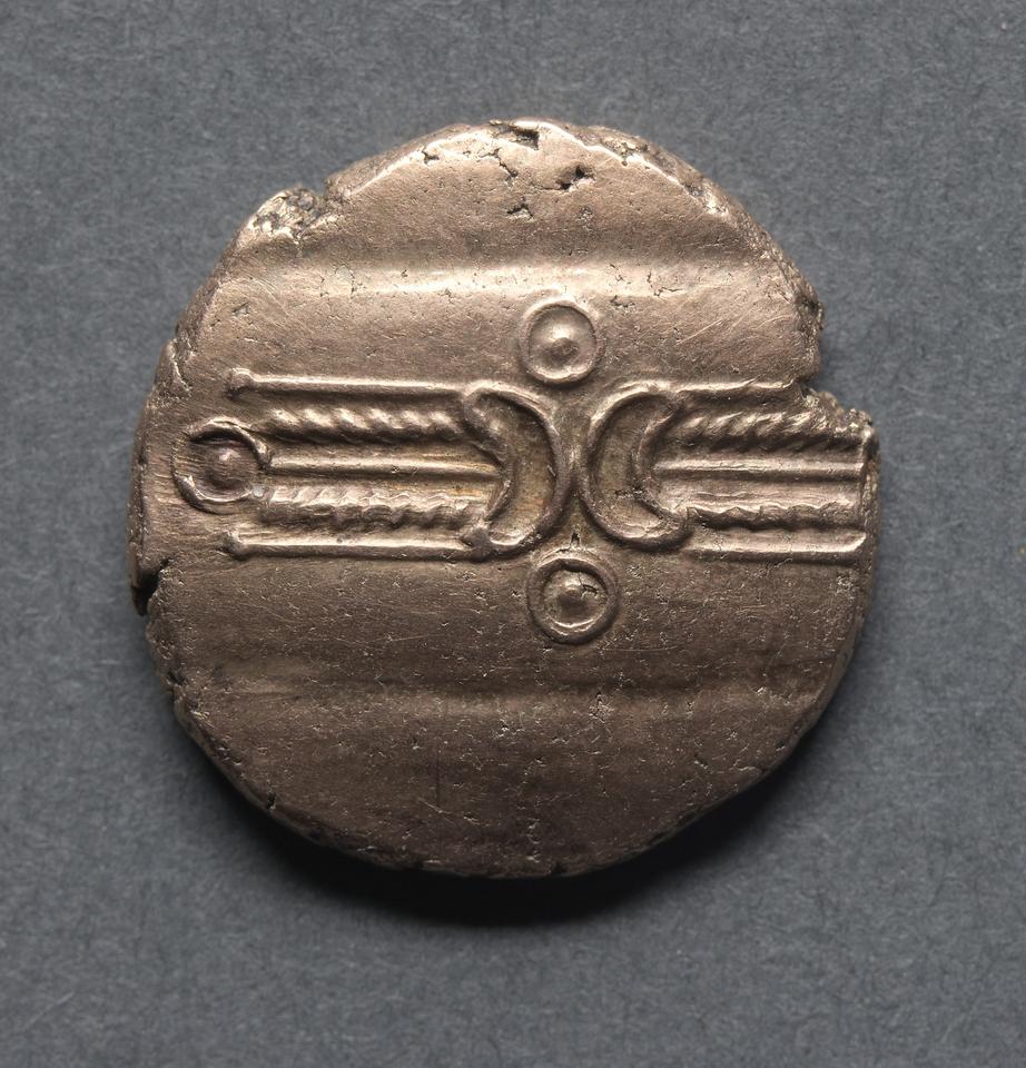 Dubnovellaunos, Gold stater, collection photograph CMA-1969-148, obverse