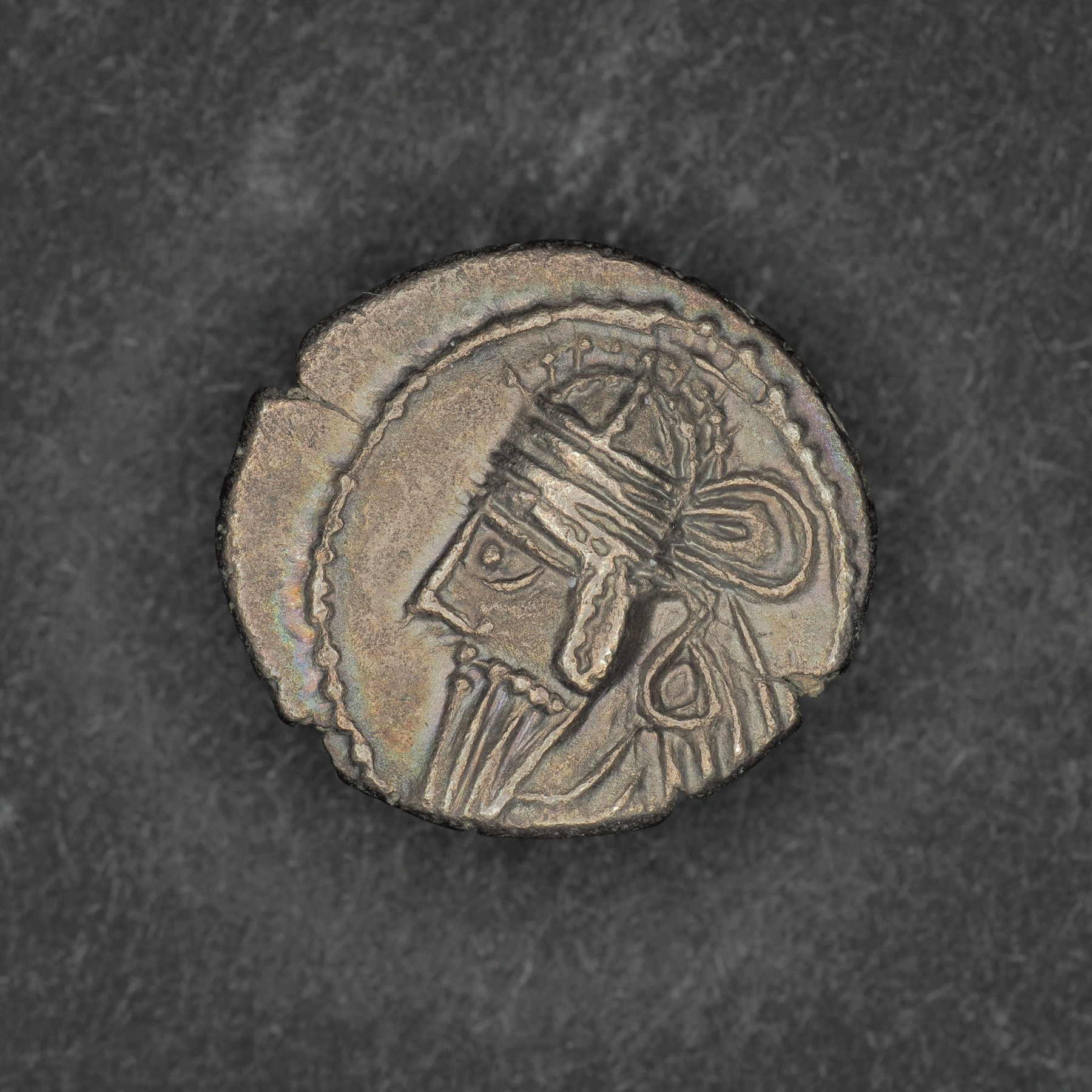 Osroes II Silver Drachm: Typology, Epigraphy, and Numismatic History, obverse