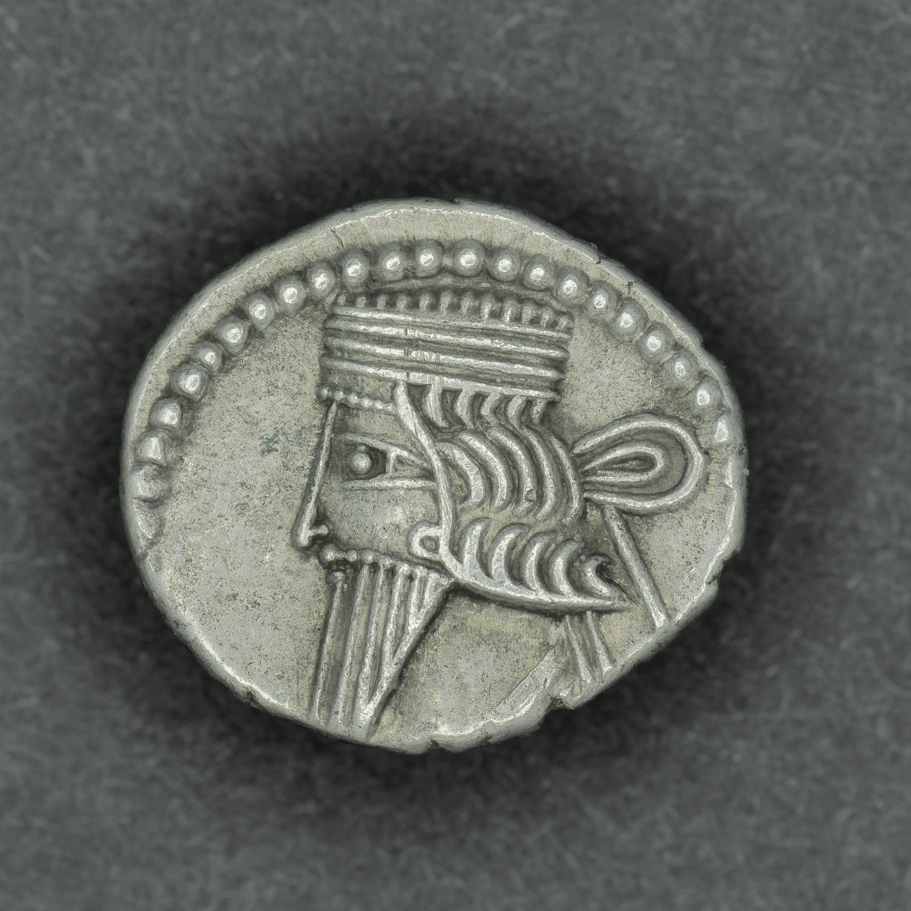 Pakoros I Silver Drachms: Typology, Epigraphy, and Taxonomic Disambiguation, obverse