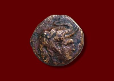 Bust of Seleukos I Nikator, facing right, wearing diadem. Ancient Seleucid bronze coin obverse.