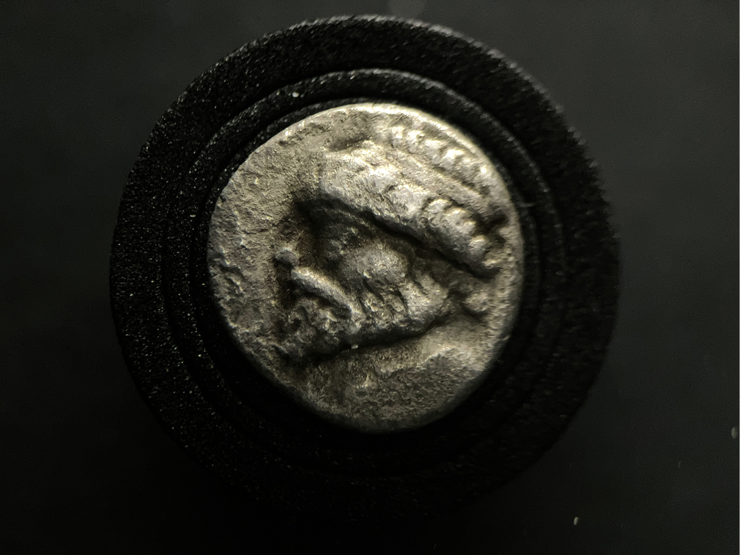 Diademed and bearded bust of King Kamnaskires V of Elymais facing left