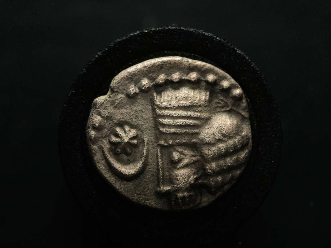 Vardanes I Parthian coin obverse close-up