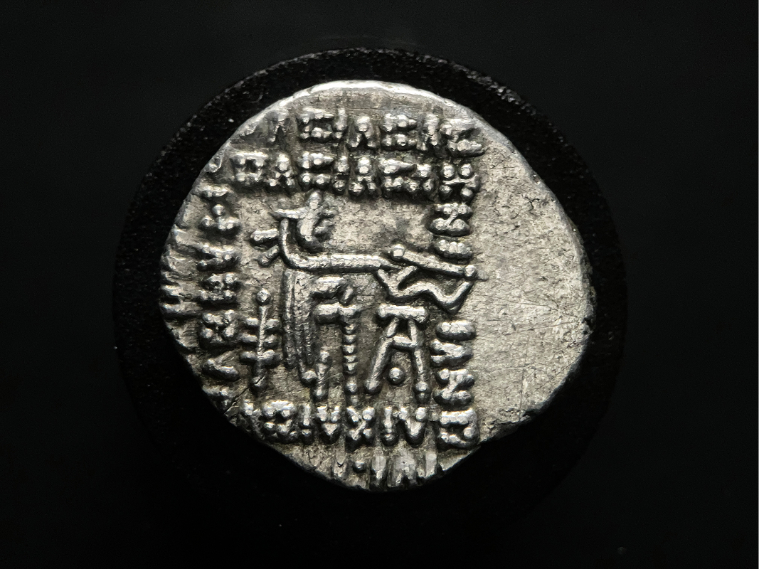 Reverse - Seated archer of Arsaces I on throne